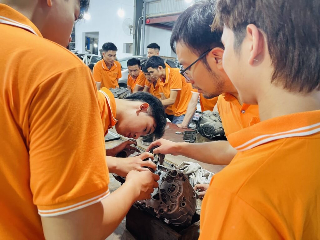 KHOÁ HỌC SỬA CHỮA XE MÁY ĐIỆN, XE ĐẠP ĐIỆN | Trường Dạy Nghề EAC KHOÁ HỌC SỬA CHỮA XE MÁY ĐIỆN, XE ĐẠP ĐIỆN | Trường Dạy Nghề EAC