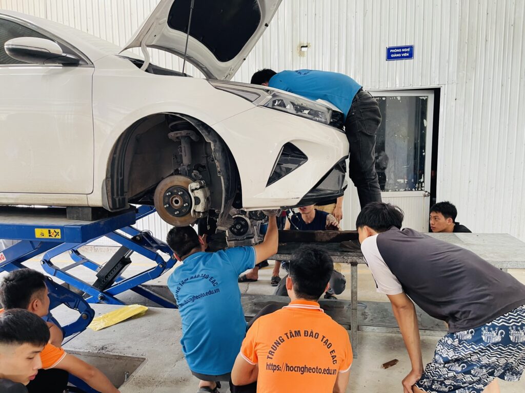 Sửa Chữa Hệ Thống Gầm Xe