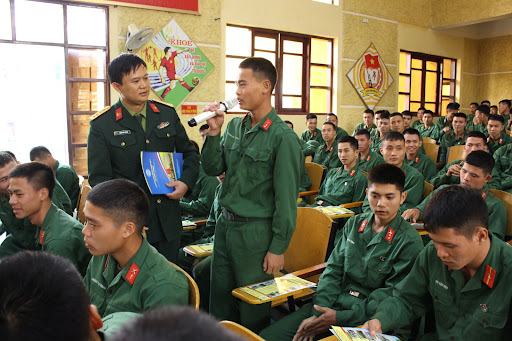 Bộ đội xuất ngũ nên học nghề gì? Học nghề ở đâu? | Trường Dạy Nghề EAC Trường dạy nghề cho bộ đội xuất ngũ quân đội và tư nhân