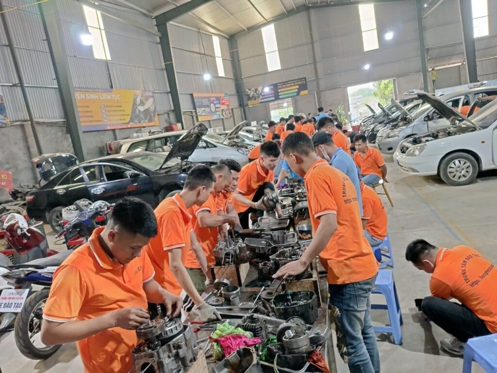 Học sửa chữa hộp số tự động