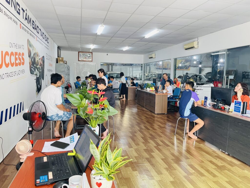 HỌC NGHỀ SỬA CHỮA Ô TÔ | Trường Dạy Nghề EAC