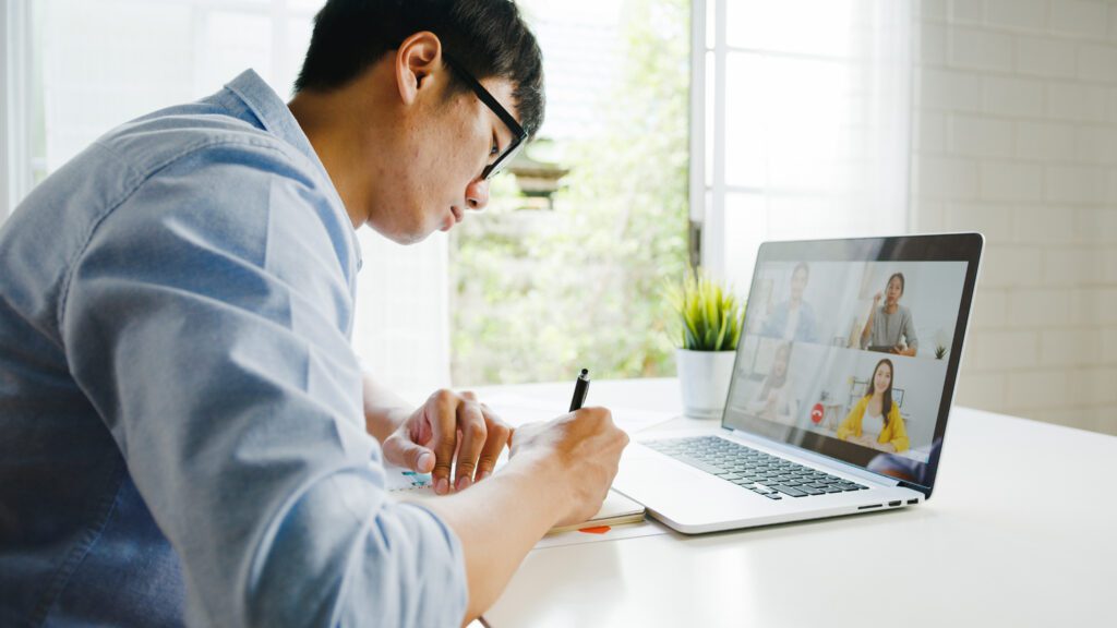 học nghề sửa chữa xe máy online có nên không?